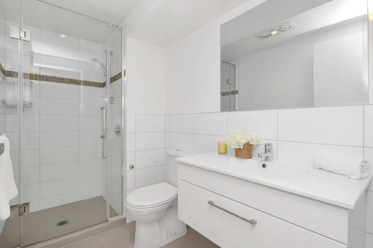 1104/168 Hobson Street Auckland Central_13