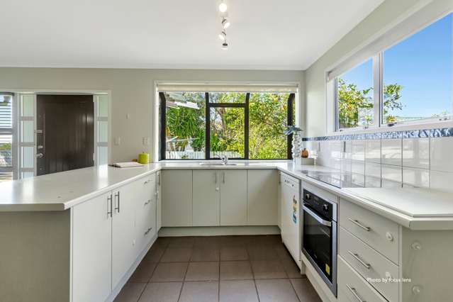 2/248 Sturges Road Henderson_1