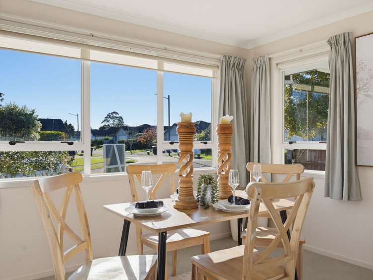 8 Montrose Place_5