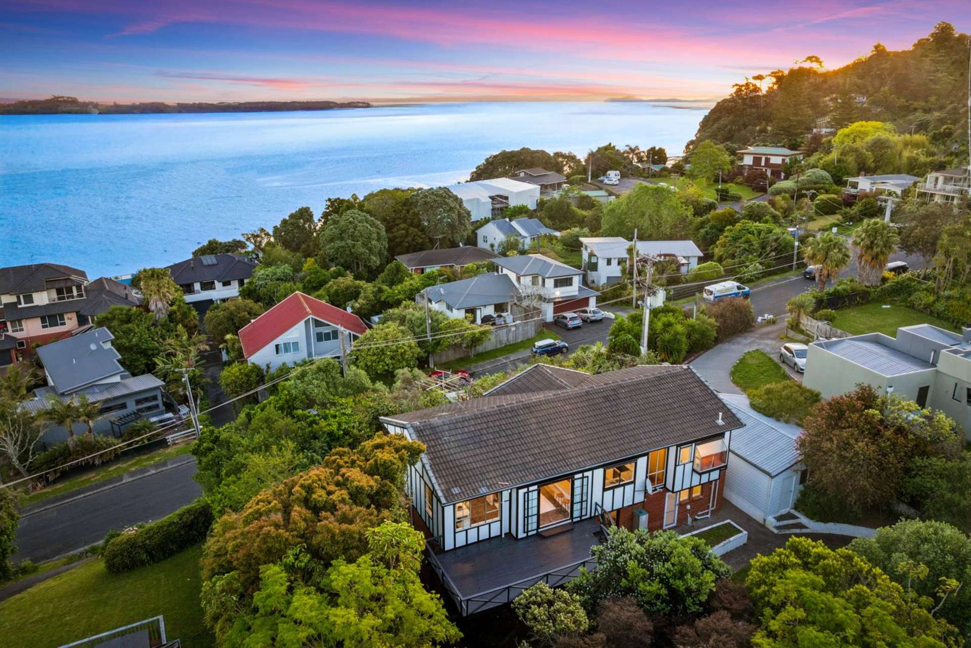 30 Hoskins Avenue Hillsborough_0