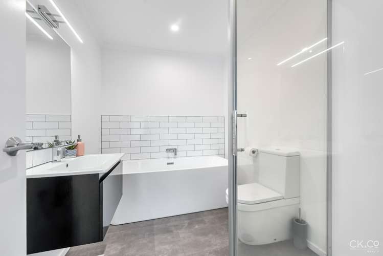 5 Green Lane Wallaceville_12