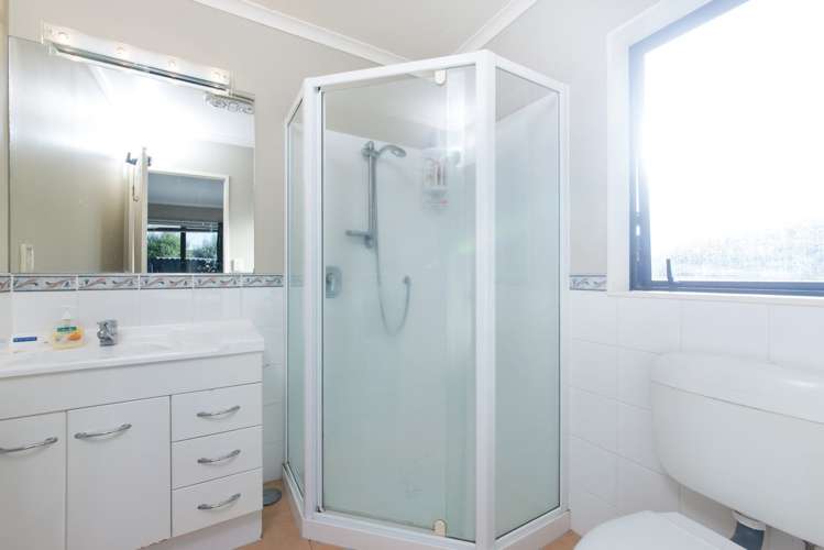 41 Redcastle Drive East Tamaki_14