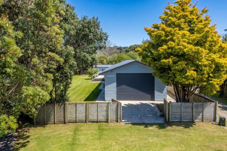 11 Martin Place Cooks Beach_21