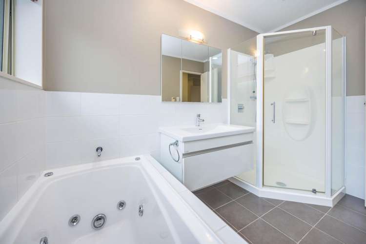 9 Cromwell Drive Fitzroy_11