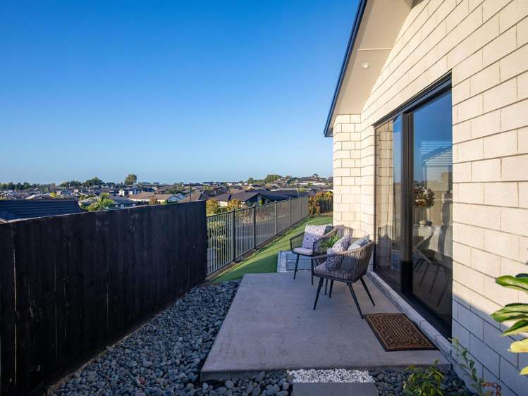 12 Rose Berry Crescent_5