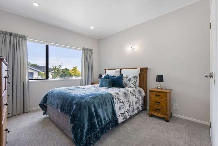 2 Gillard Place 1659_9