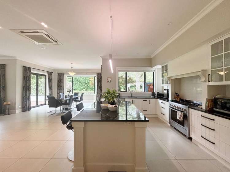632 Marshland Road Marshland_14