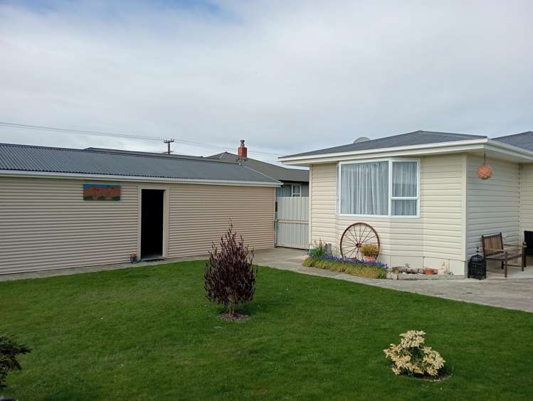 4 Carlyle Street Tuatapere_5