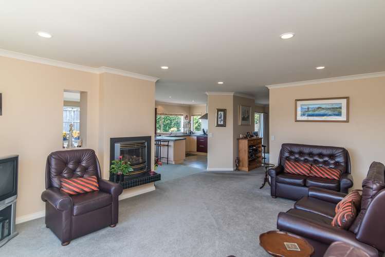 28 Quadrant Heights Paraparaumu_3