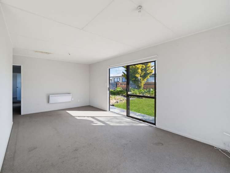 69 Tarbet Street Flaxmere_7