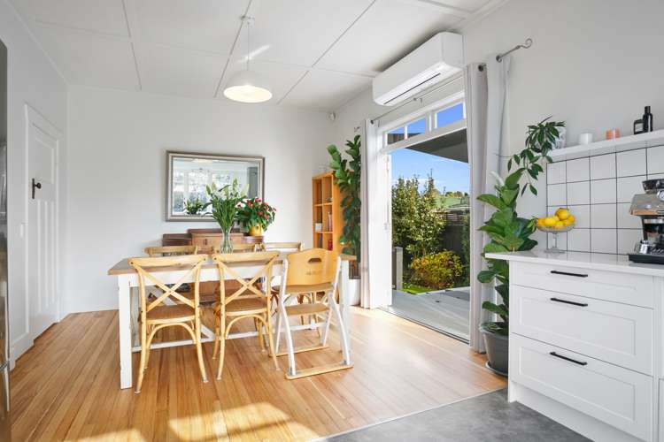 56a Houchens Road Glenview_6