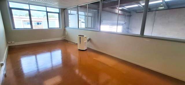 Unit B/20 Manga Road Silverdale_3