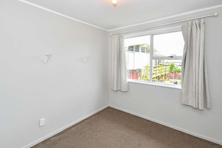 9 Selsey Lane Manurewa_8