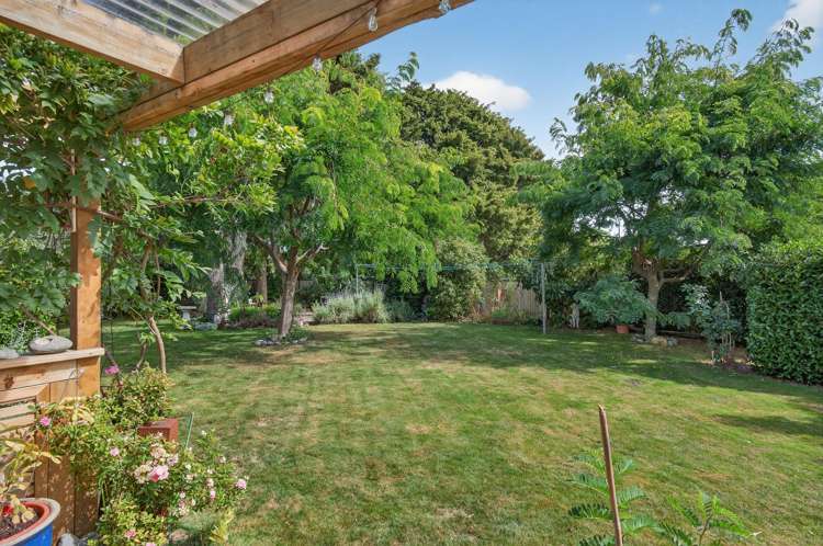 1a Daffodil Grove Carterton_14