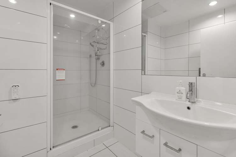 3f/205 Hobson Street Auckland Central_17