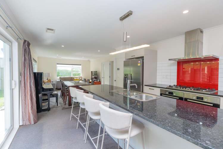 45 Melksham Drive_4