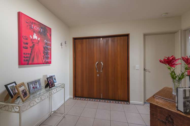 7 Covent Drive Stoke_5