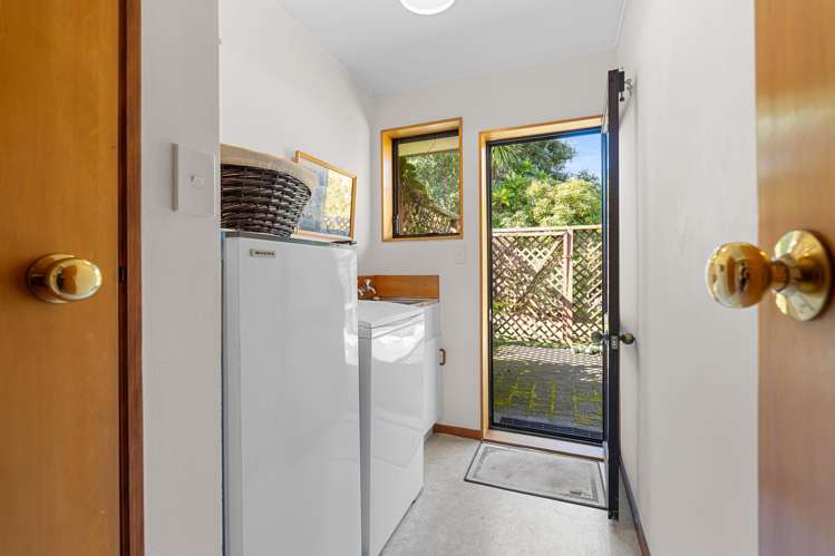 21B Settlers Grove Orewa_23