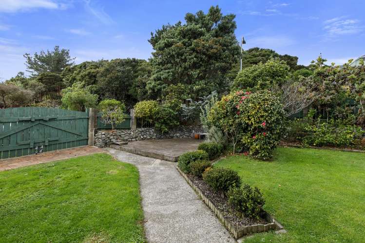 39 Tweed Road Papakowhai_14