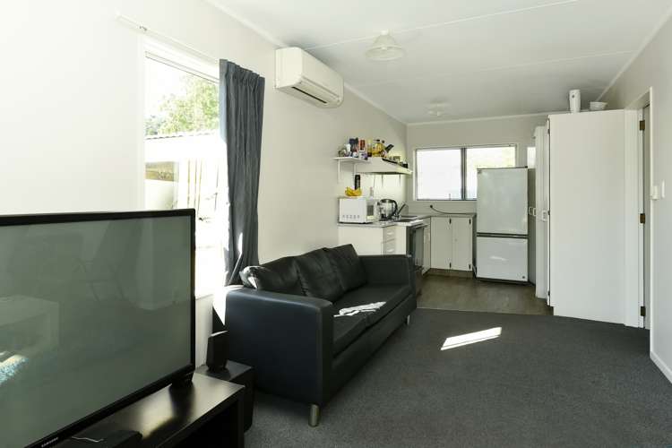 1/55a Beach Road Tahunanui_5