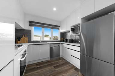 26 Clayton Road_4