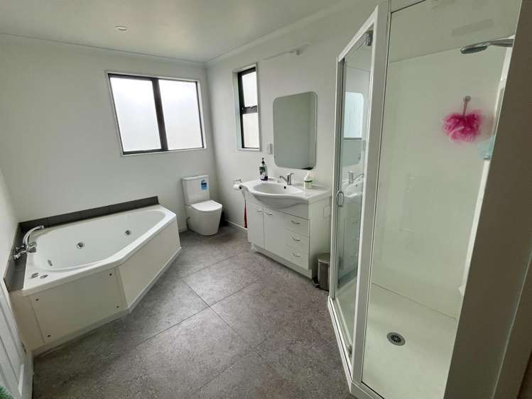 4 Horncastle Crescent Little Wanganui_12