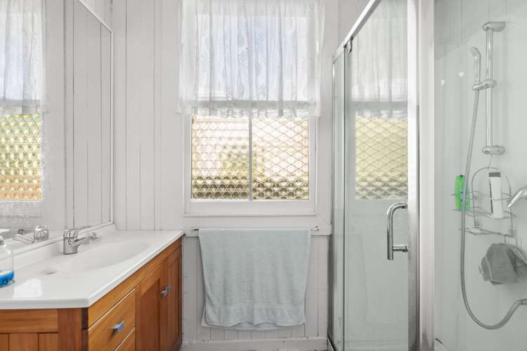 5 Queen Street Paeroa_7