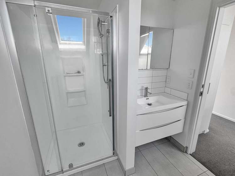 6/90 Edgeware Rd Saint Albans_11