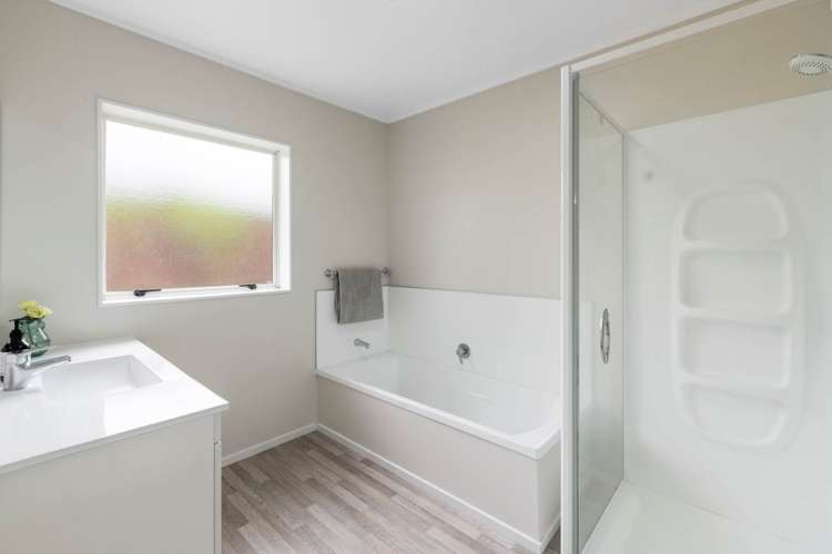 96 Glenross Drive Wattle Downs_10