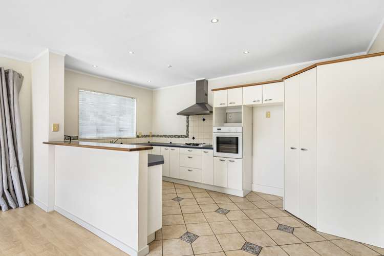 2/17 Maungarei Road Remuera_6