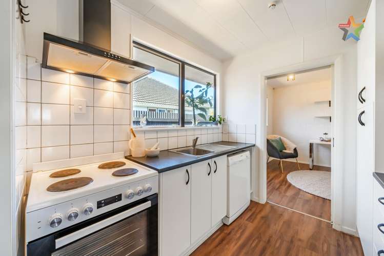 2/43 Leighton Avenue Waiwhetu_12