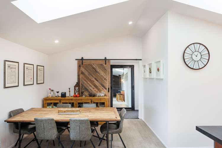 12 Colquhoun Way Kelvin Grove_11