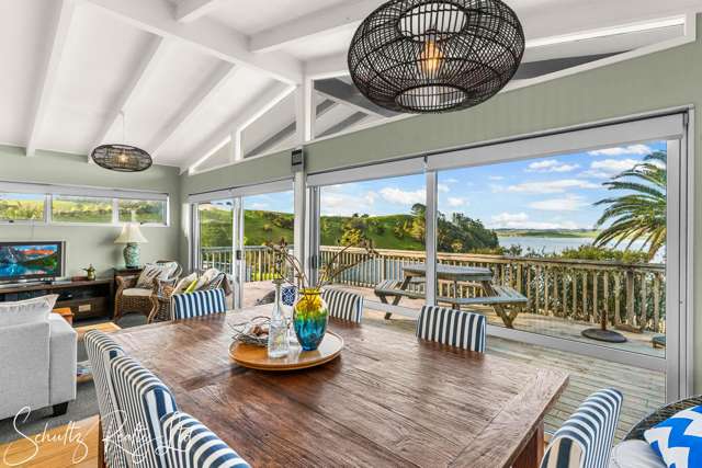 Beachside Living in Beautiful Whakapirau