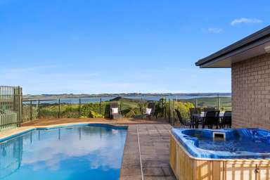 215 Oyster Point Road_1