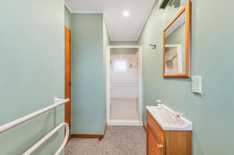 8 Bridge Street Southbridge_17