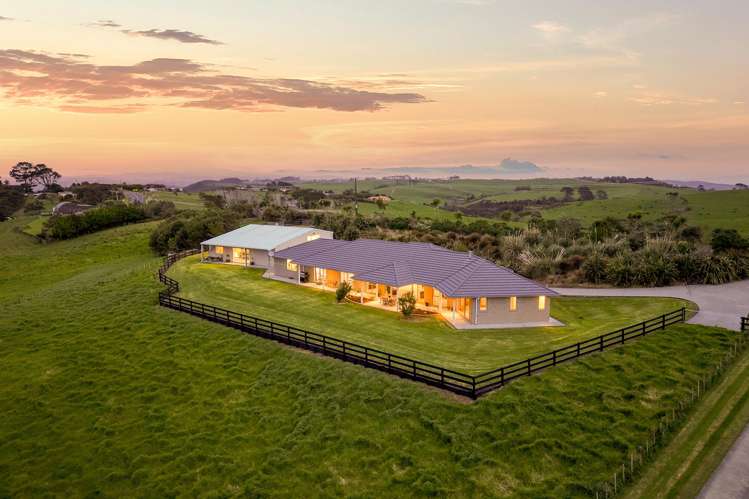 1518 Old North Road Helensville_4