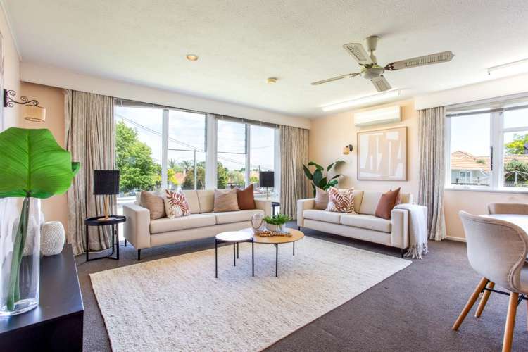 22 Fraser Road Narrow Neck_13