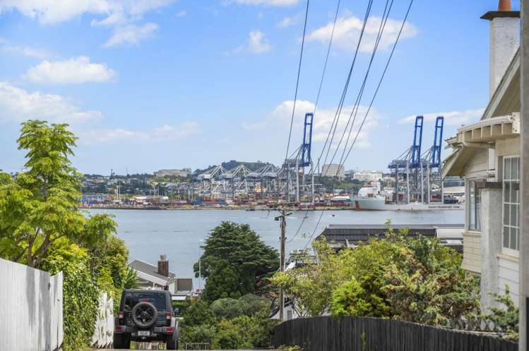 2/27 Calliope Road Devonport_5
