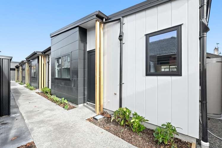 22a Palmer Crescent Silverstream_11