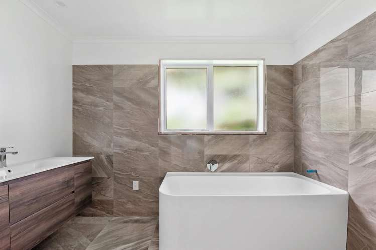 78 Tawavale Street Pukehangi_13