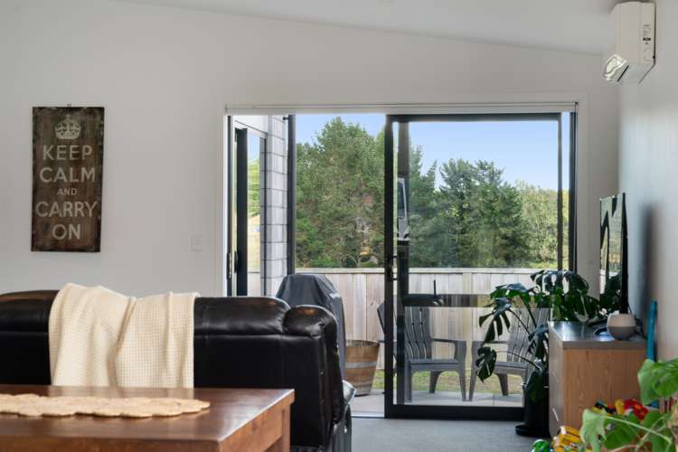 48 Puhirake Crescent Pyes Pa_5