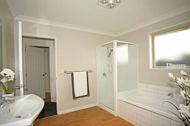 196b Gayhurst Road Dallington_20