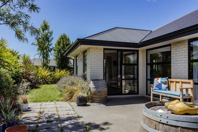 14 Old Farm Place Rangiora_2