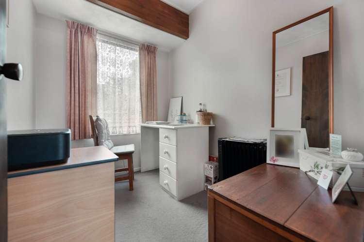 4 Photinia Place Botany Downs_18