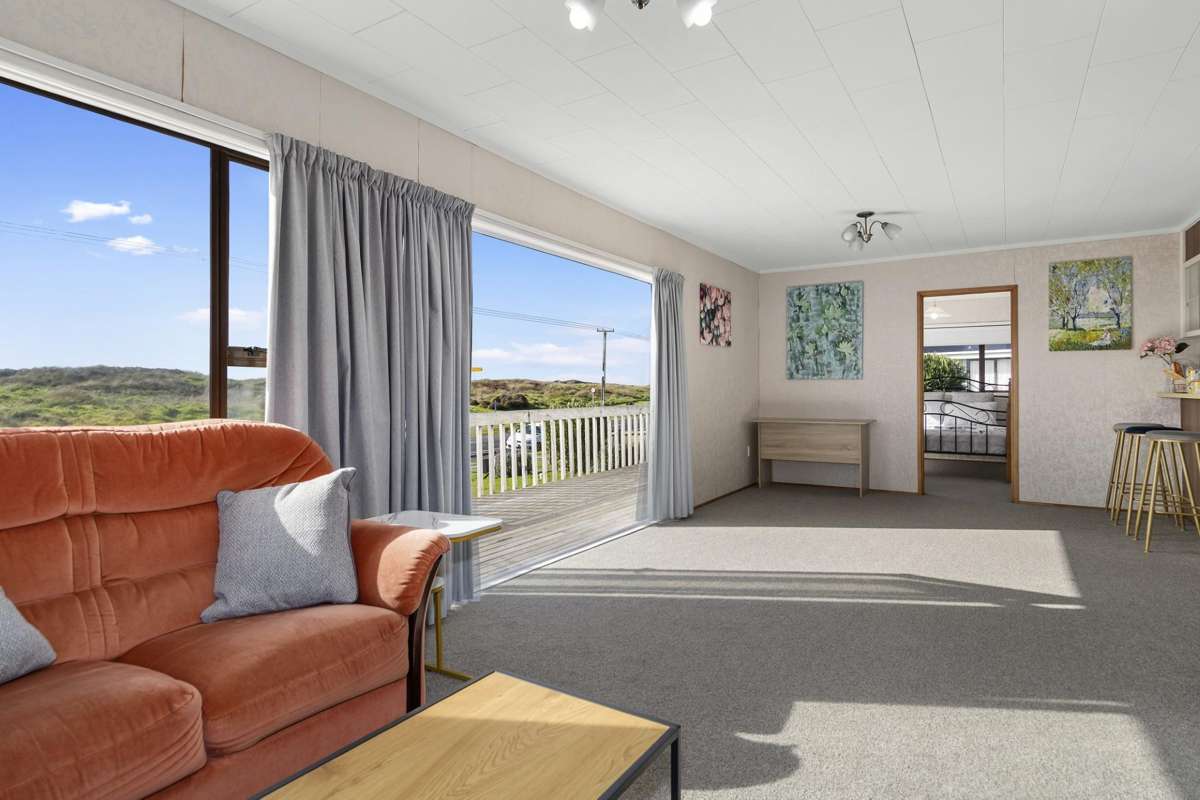 758A and B Papamoa Beach Road_3