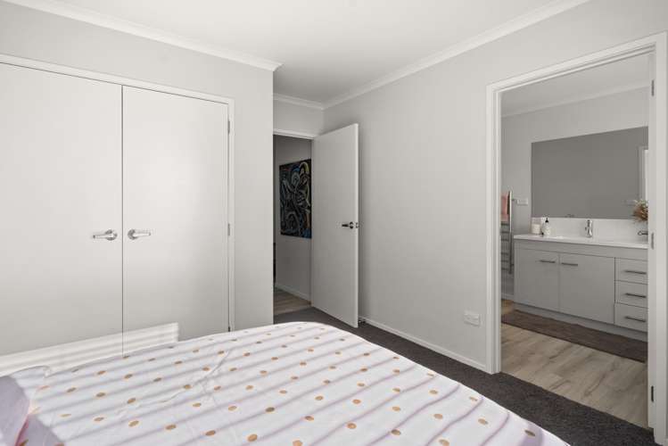 42 Benmore Crescent Pyes Pa_12