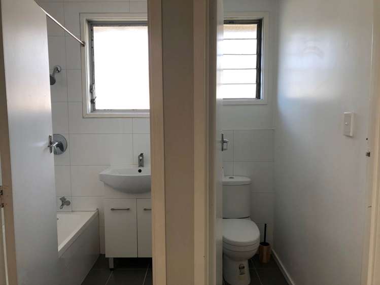 2/11 Kings Road Panmure_6