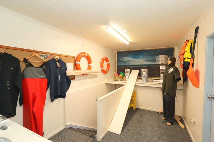 4 Foreshore Road Bluff_3