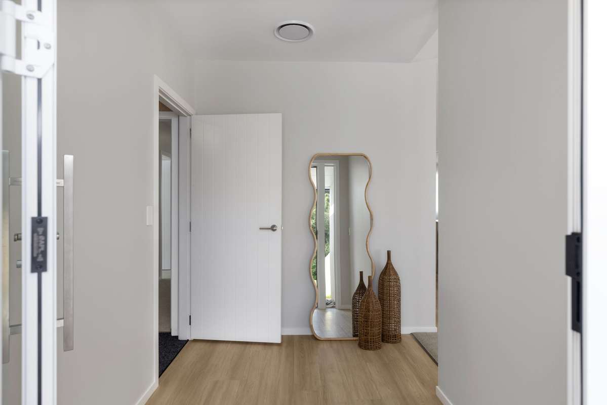 44 Solitude Crescent_5