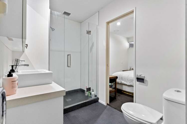 2c/14 Exmouth Street Eden Terrace_6